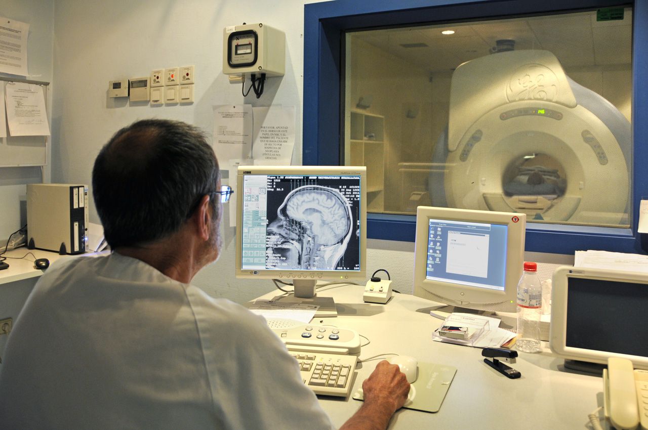 El Gobierno regional invertirá 400.000 euros en el nuevo equipo de resonancia magnética del Hospital de Guadalajara