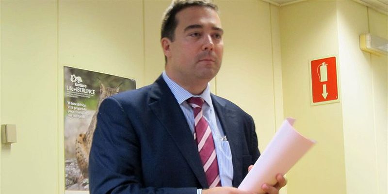 Martínez Arroyo será quien decida el futuro del viceconsejero de Medio Ambiente tras el escándalo del incendio de Chiloeches