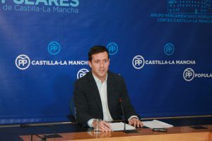 velazquez-en-rueda-de-prensa-050216