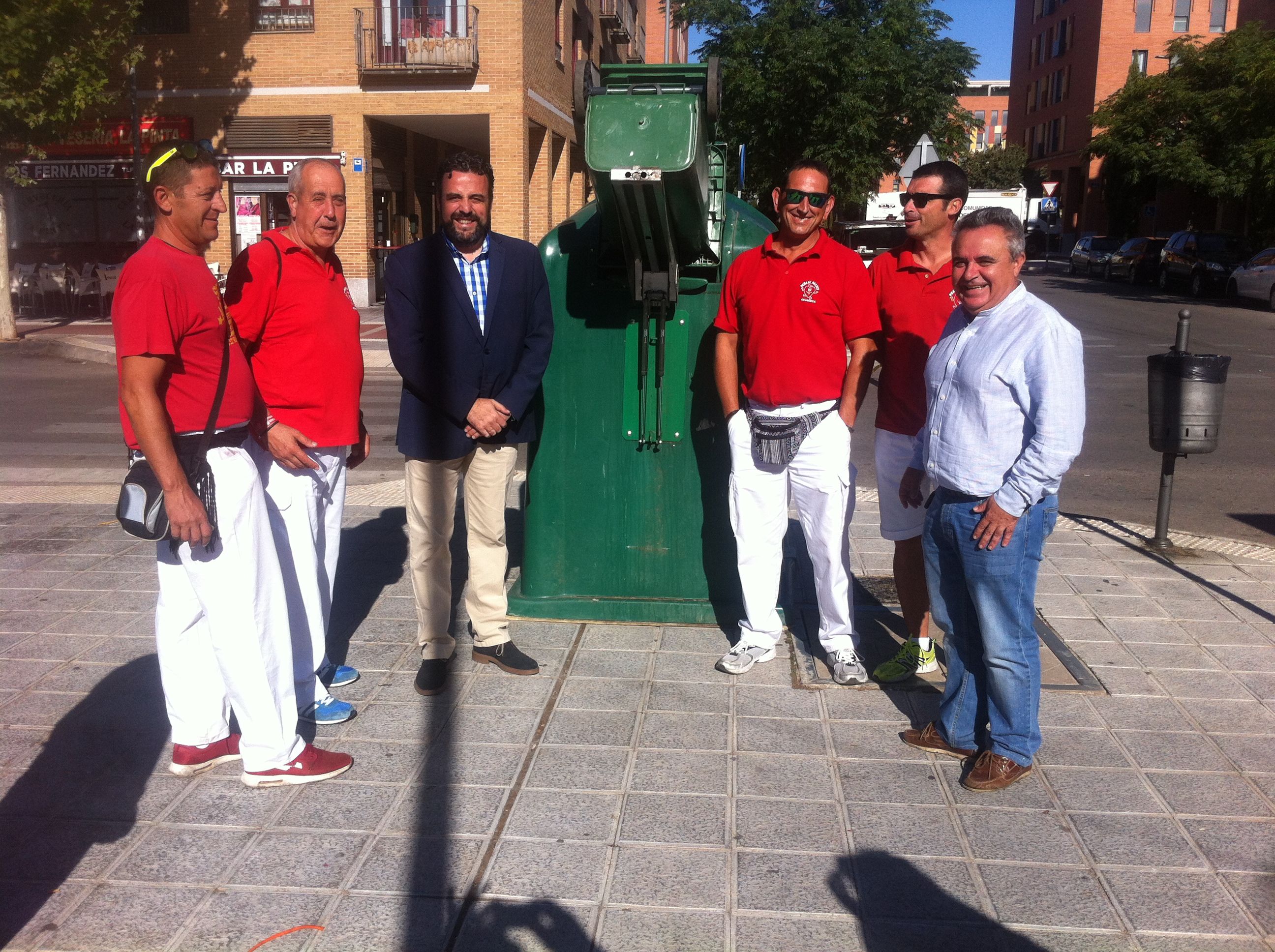 La Mancomunidad distribuye 37 contenedores de vidrio en los núcleos de peñas durante las Fiestas de Azuqueca de Henares 3 La Mancomunidad distribuye 37 contenedores de vidrio en los núcleos de peñas durante las Fiestas de Azuqueca de Henares