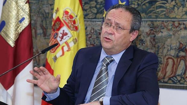 El PP exige a Ruiz Molina su dimisión inmediata tras la sentencia del TC: de lo contrario, Page tiene que cesarle