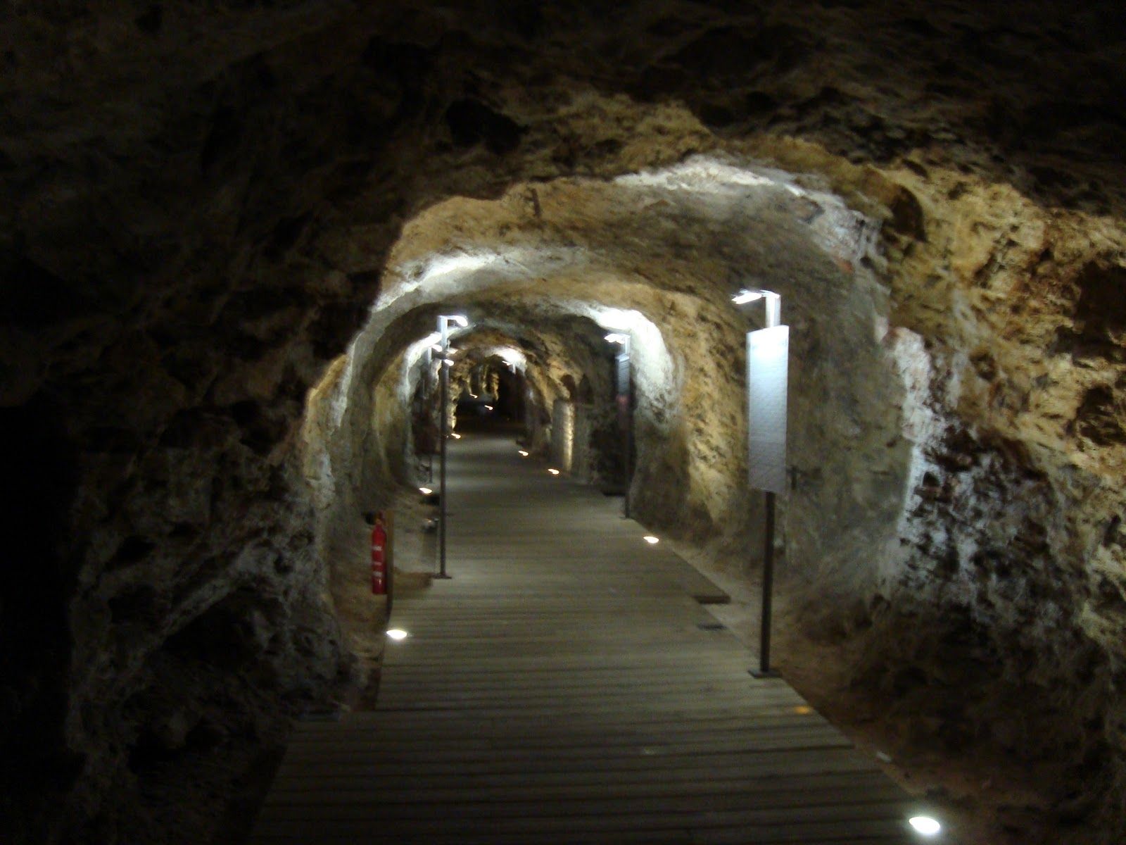 El Ayuntamiento saca una oferta especial para que las peñas mateas disfruten de visitas teatralizadas al Túnel Alfonso VIII 1 tunel b