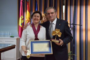 20161022-entrega-socio-honor-apanas-a-andres-gomez-mora