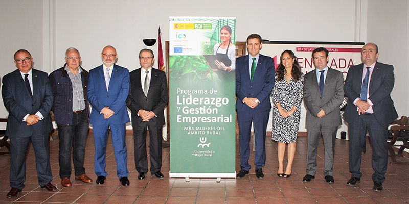 La Universidad de la Mujer Rural forma en liderazgo y gestión empresarial a 57 mujeres