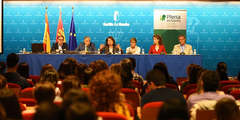 La Junta ha puesto en marcha, en 2016, 90 nuevas plazas de atención especializa a personas con discapacidad