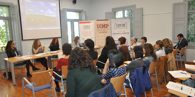 AMEP defiende el papel de la mujer en la empresa en la I Jornada por la Igualdad de Cruz Roja