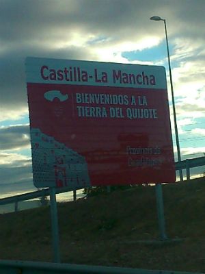 Denuncian que los carteles que ha puesto la Junta en Guadalajara "resultan ofensivos" y son "una provocación" 3 Denuncian que los carteles que ha puesto la Junta en Guadalajara «resultan ofensivos» y son «una provocación»