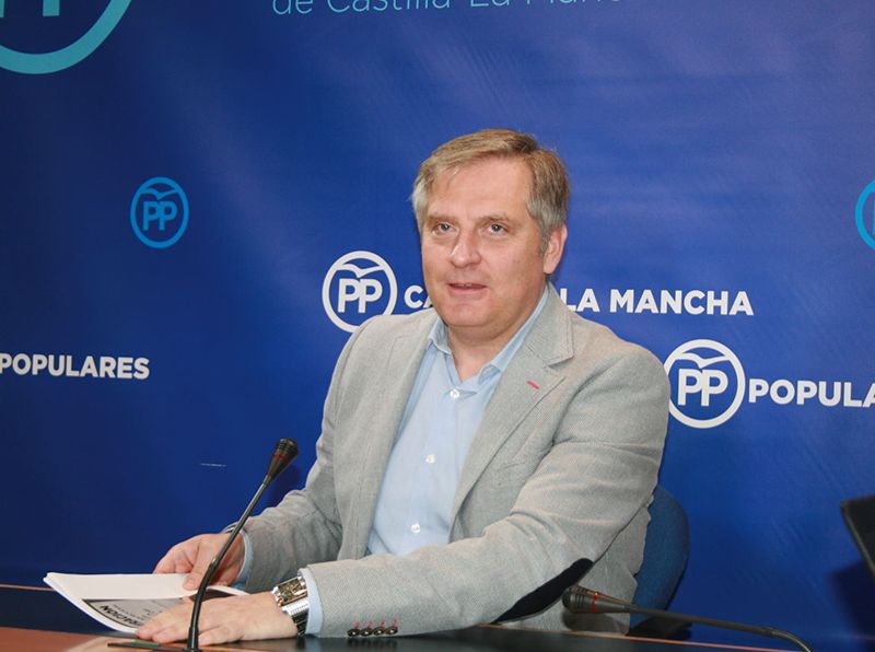 Cañizares denuncia que los recortes en Sanidad que ha impuesto Page ponen en grave riesgo el sistema sanitario