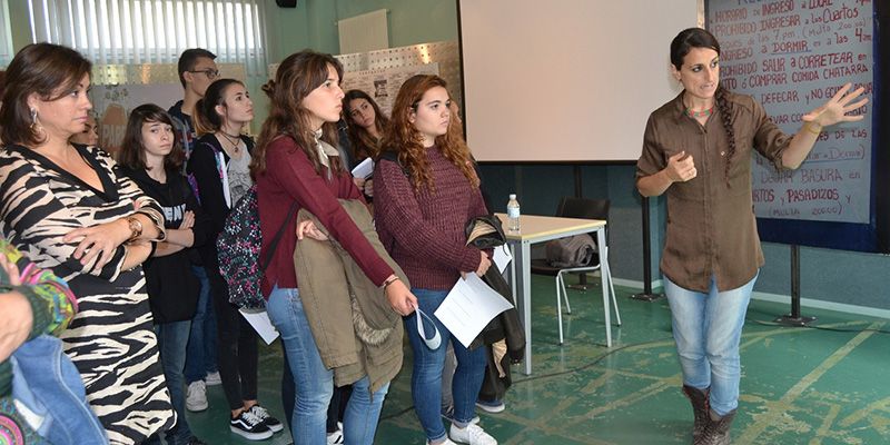 La exposición “Chicas Nuevas 24 horas”, contra el negocio de la trata de mujeres, llega a la Escuela de Arte de Guadalajara