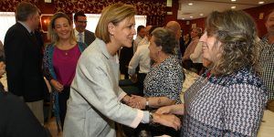 cospedal-amfar-141016-7