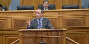 el-gobierno-regional-devolvera-la-paga-extra-antes-de-acabar-el-ano-o-en-enero-de-2017-cumpliendo-el-acuerdo-con-los-sindicatos