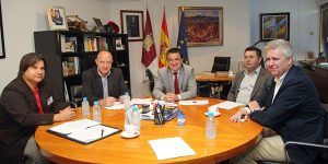 el-consejero-de-agricultura-mantiene-una-reunion-con-el-nuevo-presidente-de-la-igp-cordero-manchego