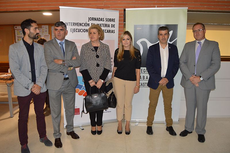 La Junta continúa mejorando la especialización profesional para combatir los desahucios