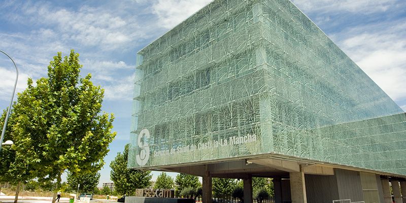 La Junta insiste en que no se ha prohibido la contratación de profesionales en Sanidad, sólo se ha cambiado el procedimiento de contratación