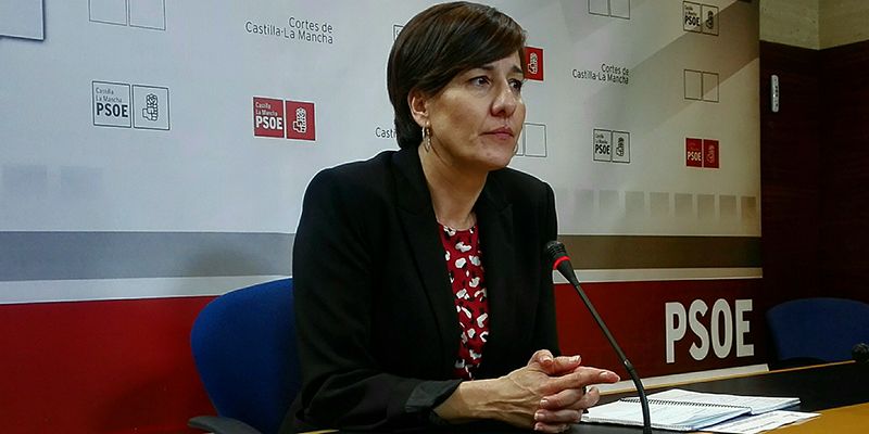 Blanca Fernández critica que el PP calle mientras «el Tajo se llena de espuma y desde Murcia aplauden los últimos trasvases»