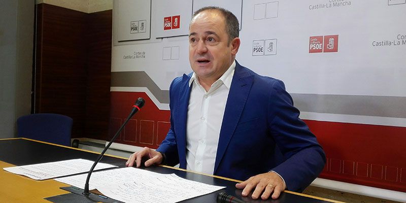 Emilio Sáez afirma que “por mucho que mientan, hasta los dirigentes del PP saben que la sanidad hoy está mejor que con Cospedal”