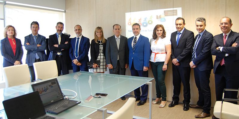 La Policía española se interesa por el Sistema Integral de Turnos, Avisos y Salas de Espera del SESCAM
