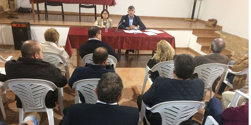 Godoy pide la colaboración de los ayuntamientos para identificar proyectos que contribuyan a impulsar el medio rural a través de la ITI