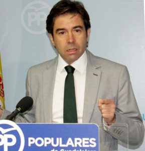 Robisco acusa a Page de ser incapaz de solucionar el grave problema de las listas de espera en el Hospital de Guadalajara