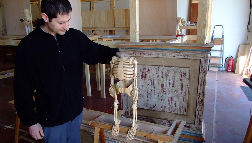 La iglesia de San Andrés de Cuenca acoge las III Jornadas de Teatro Español de Títeres y exhibe La Máquina Real, única en España