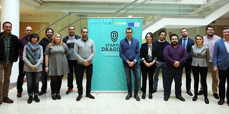 20 emprendedores se forman en publicidad y redes sociales con ‘Startup Dragons’