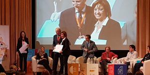 El Ayuntamiento de Guadalajara recoge en Santander la renovación de su sello de Ciudad Amiga de la Infancia