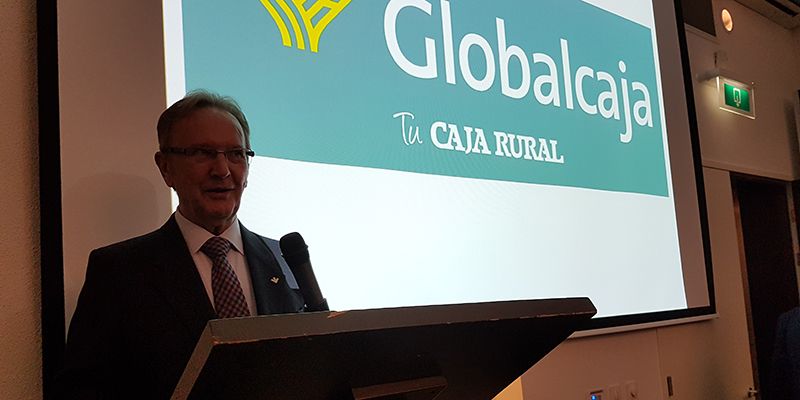 Carlos de la Sierra a ir de la mano en la internacionalización en un encuentro con cooperativas y bodegas en la WBWE