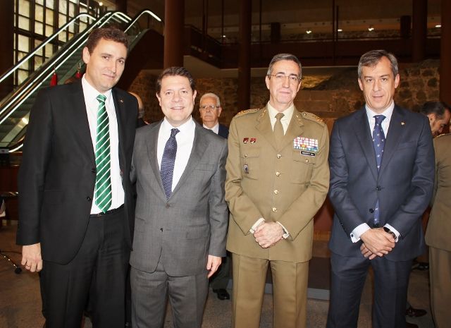 Caja Rural CLM asiste a la inauguración de la exposición “Cervantes, soldado y poeta”