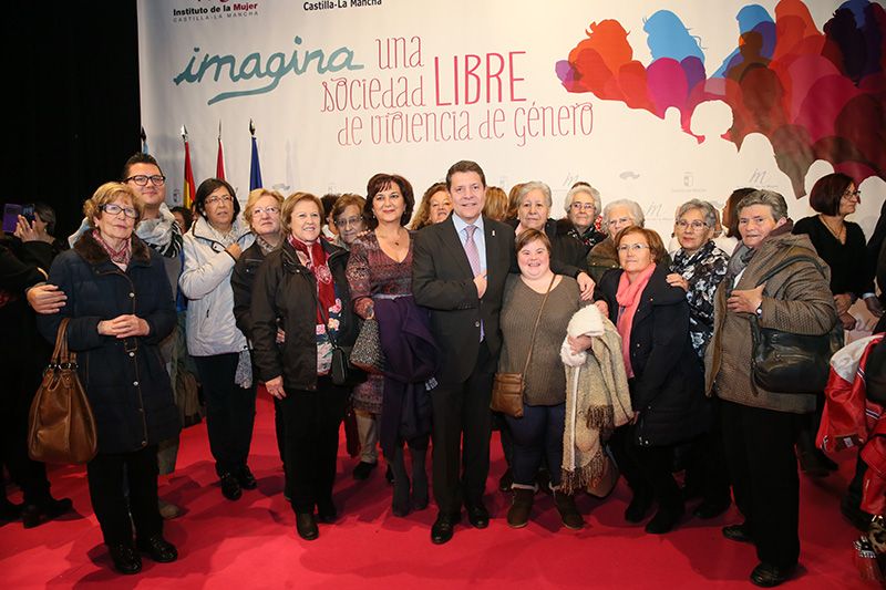 Castilla-La Mancha contará con su nueva Ley de Igualdad y contra la Violencia de Género en el primer trimestre de 2017 3 Castilla-La Mancha contará con su nueva Ley de Igualdad y contra la Violencia de Género en el primer trimestre de 2017