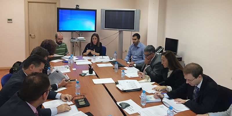 El Gobierno de Castilla-La Mancha propone un calendario de apertura de 12 domingos y festivos para 2017 tras escuchar las propuestas del sector