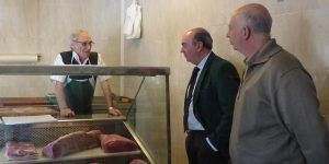 foto-diputacion-visita-comercio