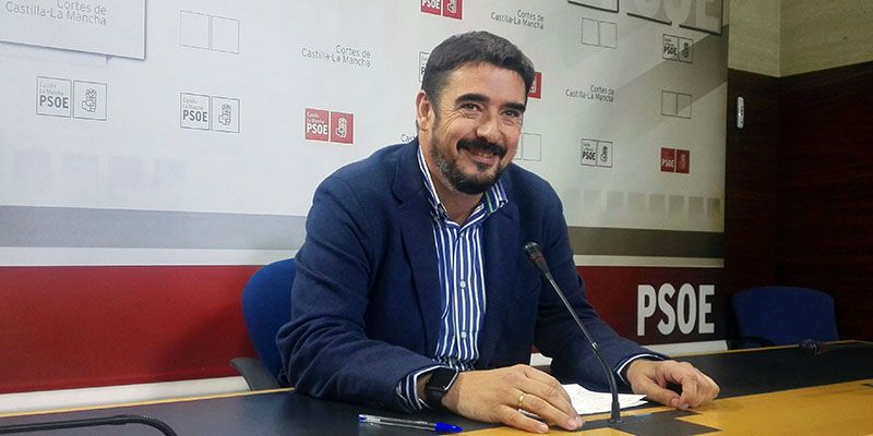 Rafael Esteban asegura que “Cospedal tenía planes para malvender hospitales públicos y Page los tiene para recuperar la sanidad”
