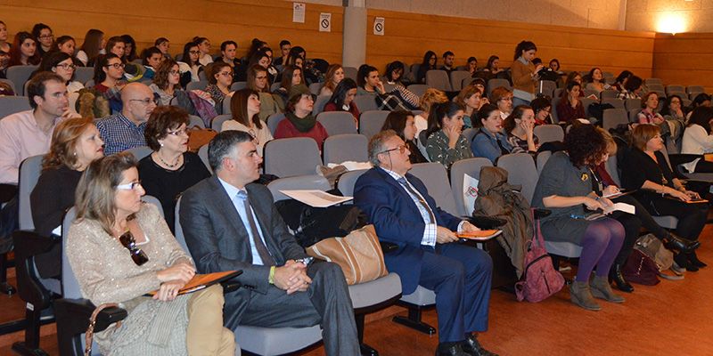 La Junta y la Fundación Mayores celebran en Cuenca una jornada sobre buenas prácticas en la atención a la tercera edad