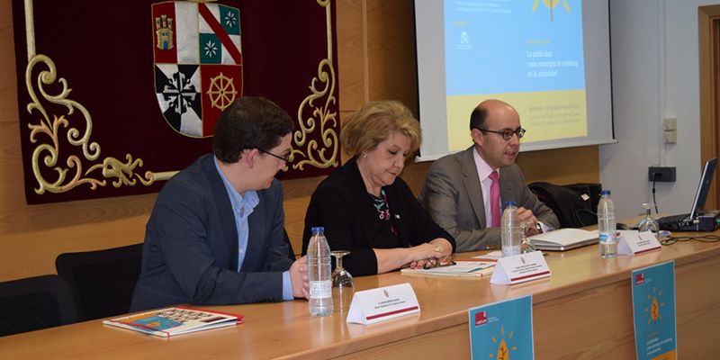 La UCLM analiza en Cuenca el poder de la publicidad como estrategia de marketing
