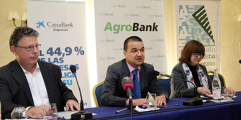 El Gobierno de Castilla-La Mancha apuesta por los agricultores profesionales en la PAC y plantea abrir el debate a nivel nacional