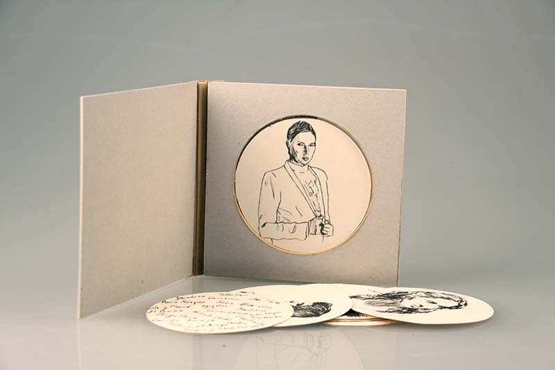 Veinticinco artistas participan en la exposición ‘Artist Book’ en Cuenca