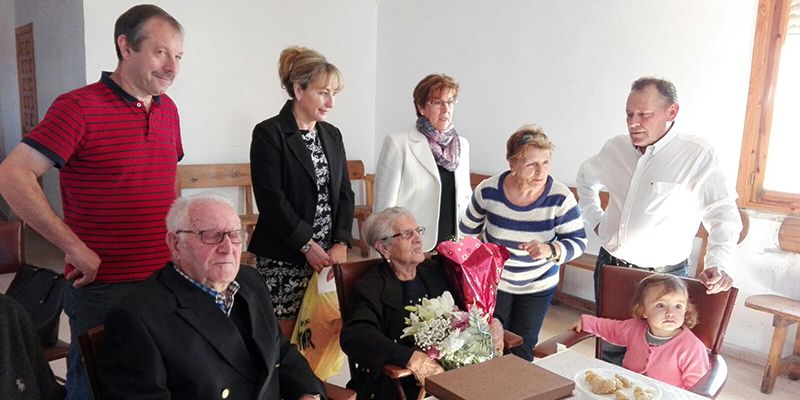 Amelia López participa en el homenaje en Masegosa a la centenaria Amparo Mayordomo