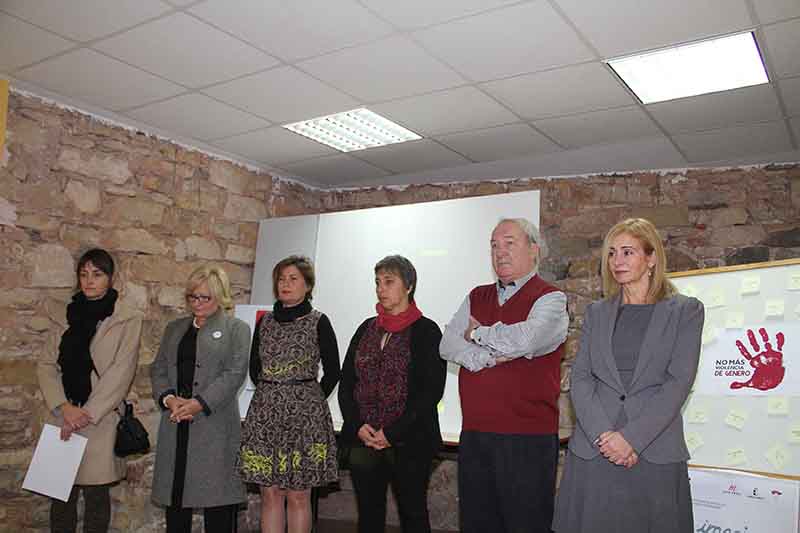 Sigüenza se manifiesta contra la violencia de género