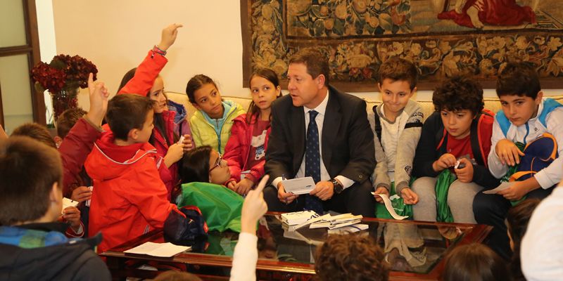 Crecer y vivir con dignidad