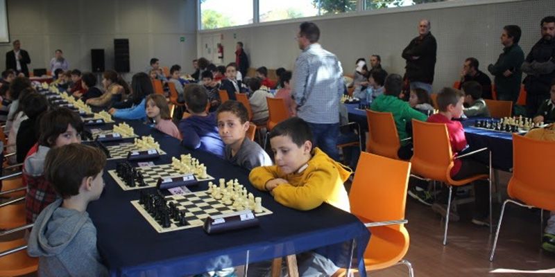 Celebrada en Azuqueca la primera jornada del XII Circuito de Ajedrez