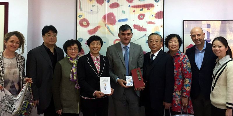 Godoy recibe a una delegación china interesada en el turismo y los intercambios educativos con Castilla-La Mancha