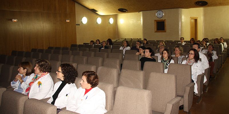 La implantación de estrategias para mejorar la seguridad de los pacientes, a debate en Sesión General en el Hospital de Cuenca