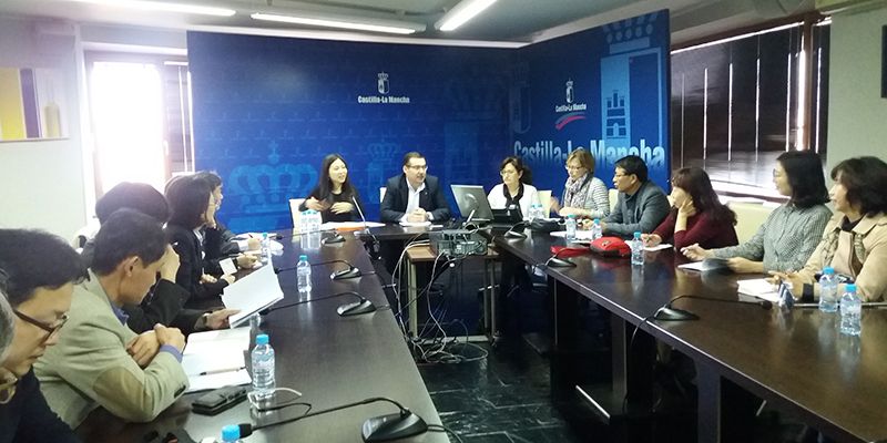 Una delegación de Corea del Sur se interesa por las iniciativas y proyectos del Gobierno regional en el PDR de Castilla-La Mancha