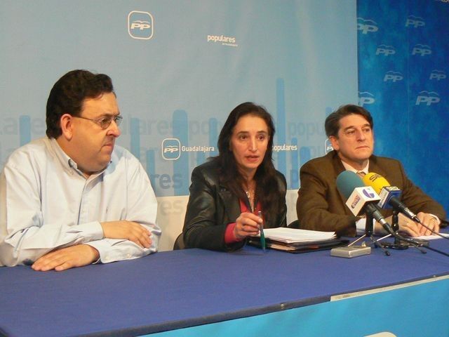 El PP denuncia que el alcalde Fontanar aprovecha la falta de un concejal para aprobar los presupuestos 3 El PP denuncia que el alcalde Fontanar aprovecha la falta de un concejal para aprobar los presupuestos