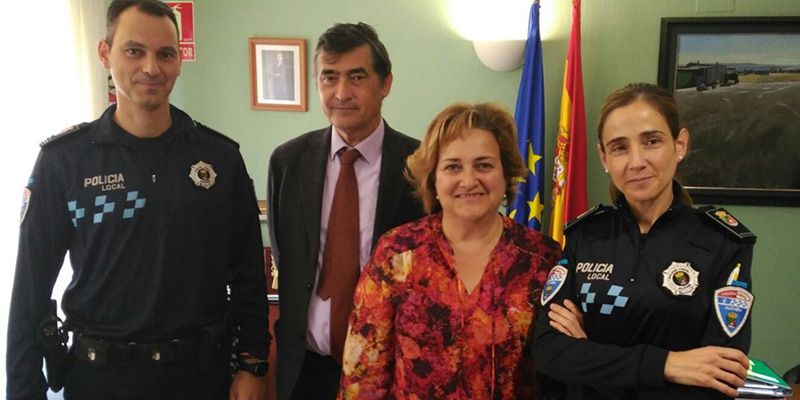 La Policía Local de Alovera amplía la plantilla con su nueva Oficial, Eva Carda