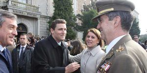 20161208 Caja Rural CLM saluda ministra y Jefe Estado Mayor Ejercito