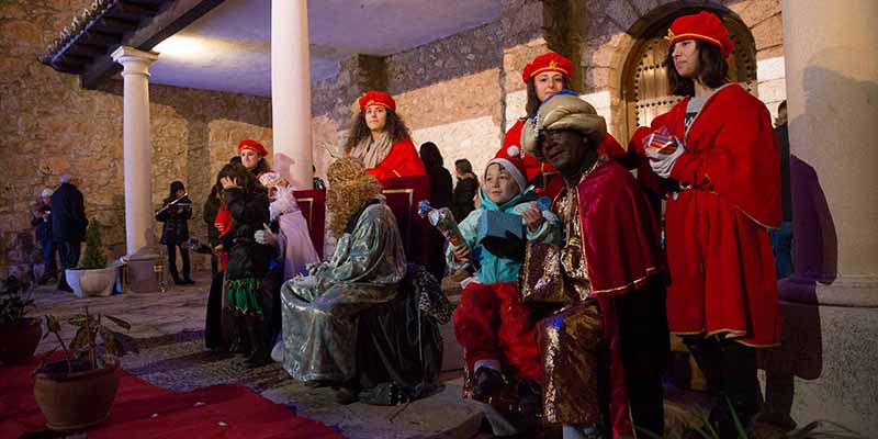 Fuentenovilla se prepara para vivir intensamente sus tradiciones navideñas