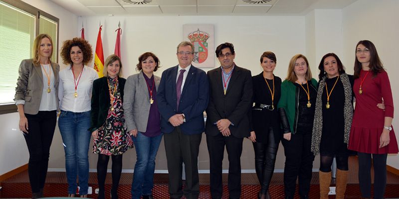 La Facultad de Derecho y Ciencias Sociales de la UCLM reconoce la labor investigadora de sus profesores doctorados desde 2010
