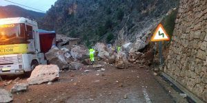 El Gobierno regional estabilizará con una malla el talud que causó un desprendimiento en la CM 3203 a su paso por Ayna
