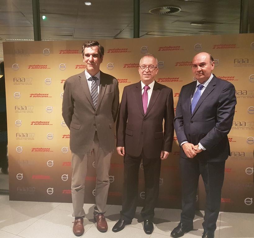 Latre felicita a la empresa Ramos Bus tras la entrega de un reconocimiento a nivel nacional